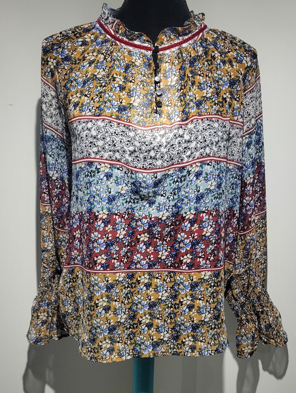Chelsea & Theodore Women's Floral Patchwork Long-Sleeve Blouse XS Multicolor